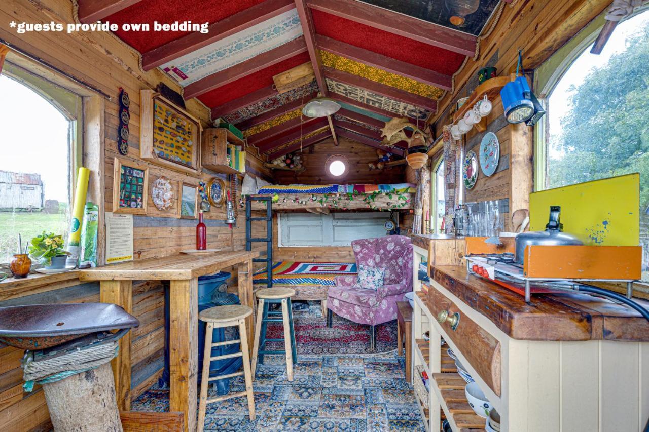 2 X Double Bed Glamping Wagon In Dalby Forest Ferienhaus *